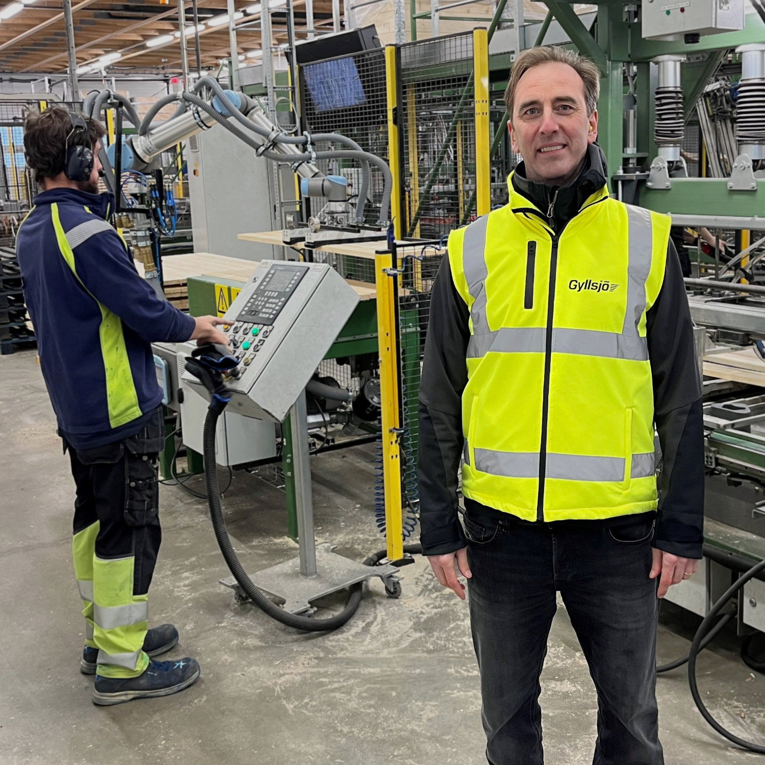 Träpallens betydelse. Intressanta artiklar och nyheter. Bild på Björn Olsson Lissner som är VD på Gyllsjö Träindustri