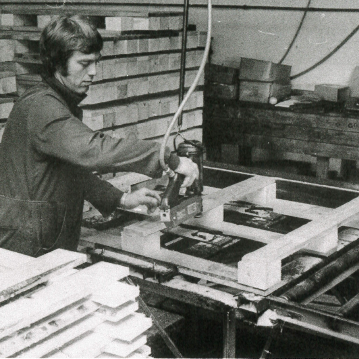 80 år av innovation – från spikmaskiner till standardpallar!
